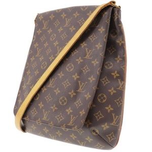 Louis Vuitton Musette Tango GM Crossbody Bag Purse